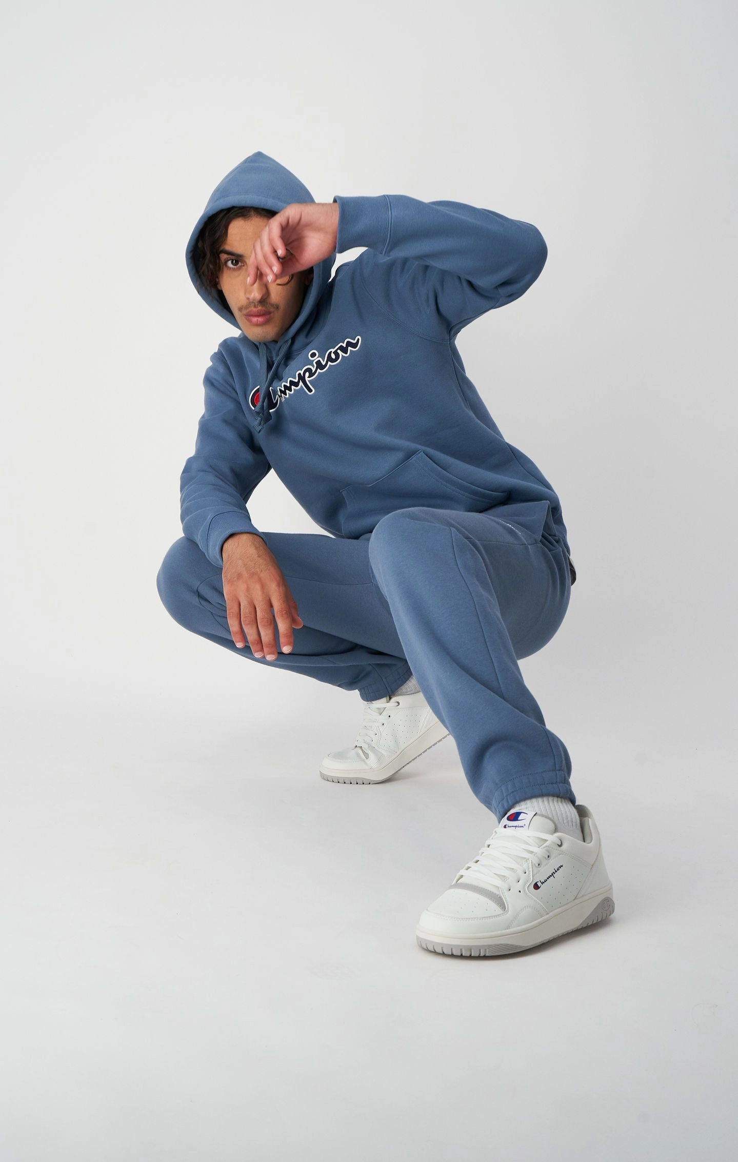 Hoodie aus Baumwollfleece mit gesticktem Logo-Schriftzug