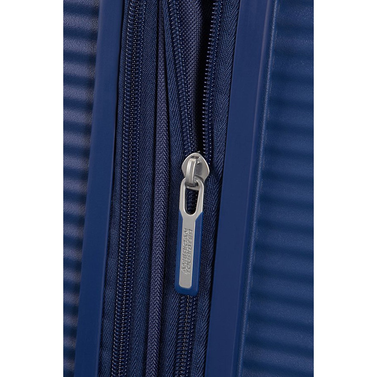 American Tourister Soundbox Trolley M 4R 67cm, erweiterbar Midnight Navy
