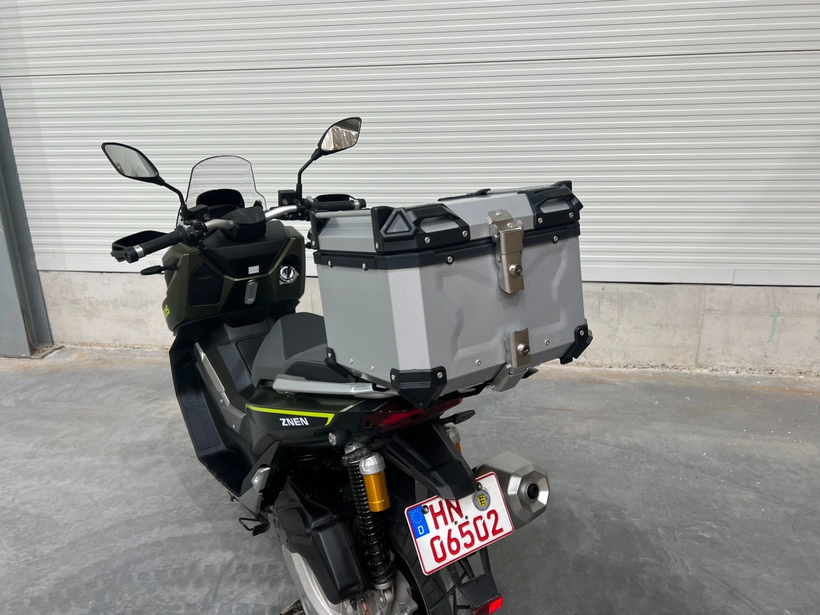 Nova Motors ADV 125 metallic grün 94 km/h Topcasehalterung Alukoffer