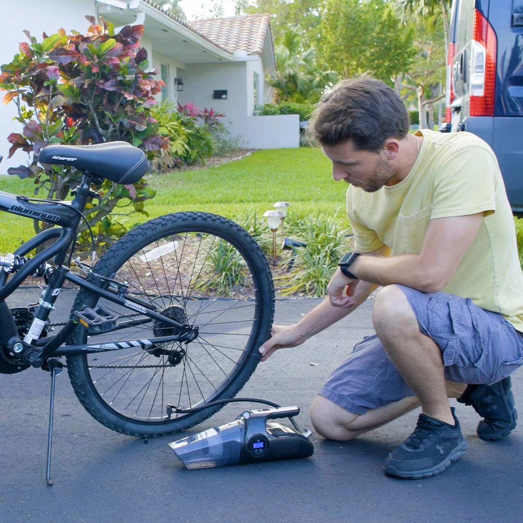 Easy Touch AirFlow Akku-Handstaubsauger mit Kompressorfunktion